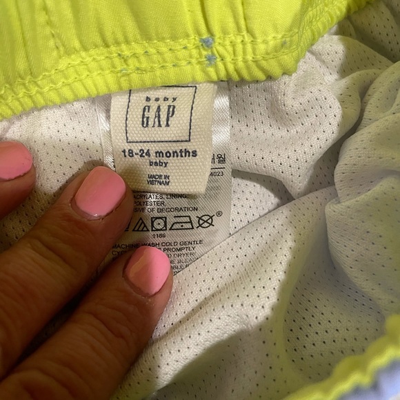 Baby Gap Swim Trunks ⭐️3 for $15⭐️4 for $16⭐️5 for $18 - Picture 2 of 2